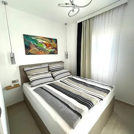 Villa Lifestyle & Trends